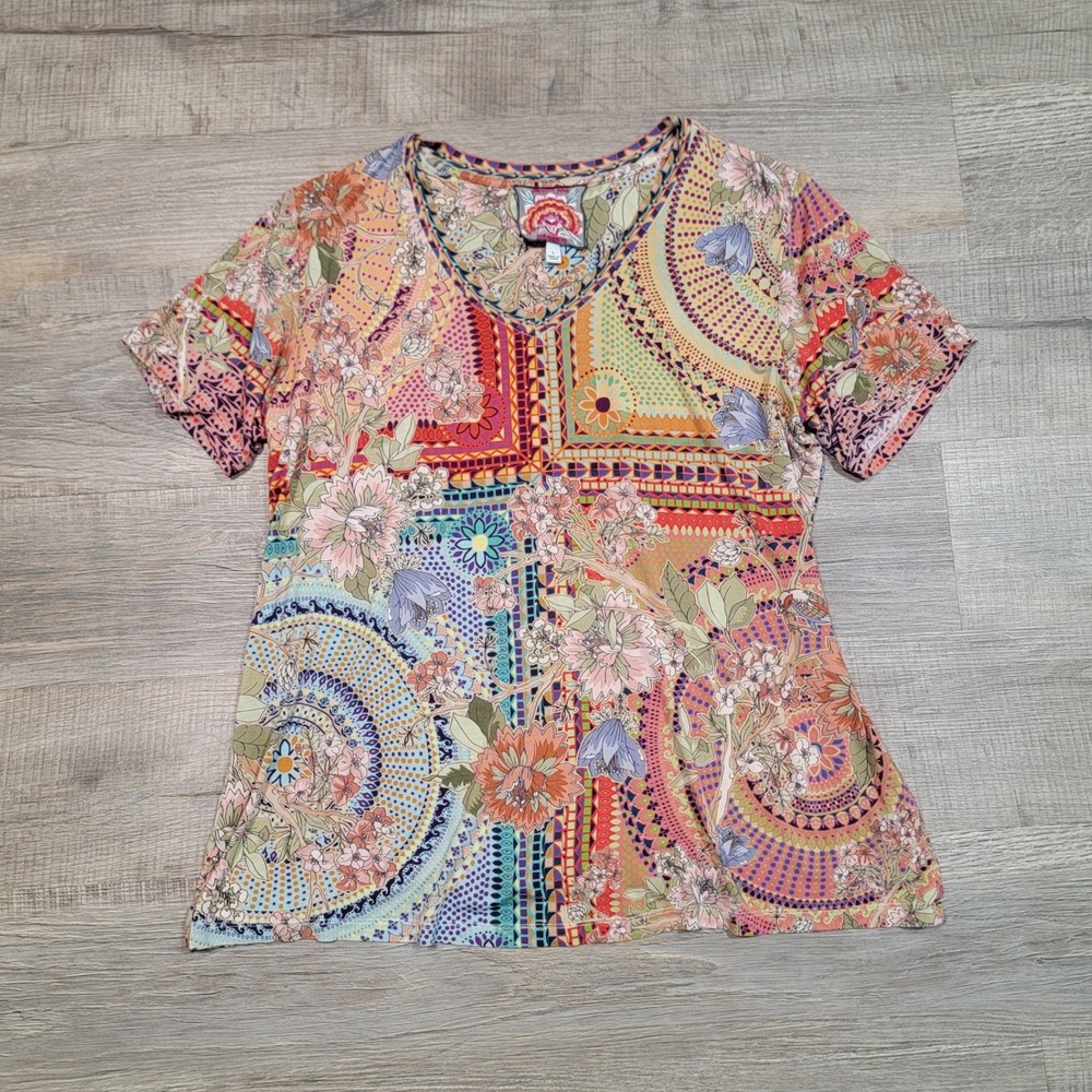 Johnny Was Janie Favorite Tee Patchwork Floral V-Neck Rayon Top Large T17324-1